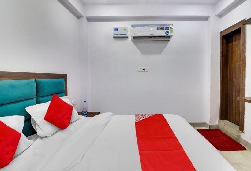 בית מלון כפרי Oyo Flagship 81470 Annu Residency