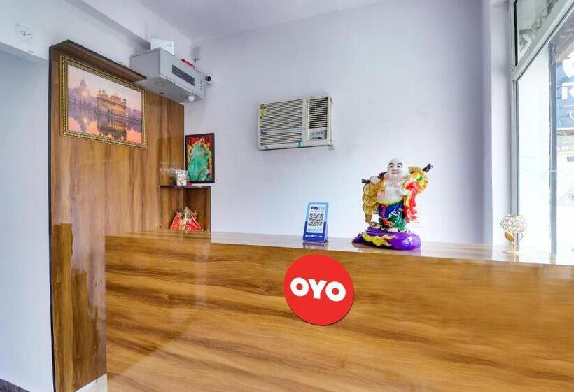 בית מלון כפרי Oyo Flagship 81470 Annu Residency