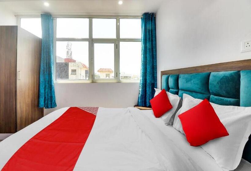 בית מלון כפרי Oyo Flagship 81470 Annu Residency