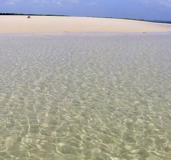 هتل The Funzi Keys