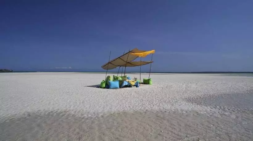 هتل The Funzi Keys