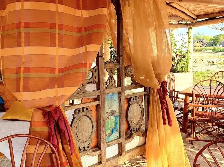 هتل The Funzi Keys