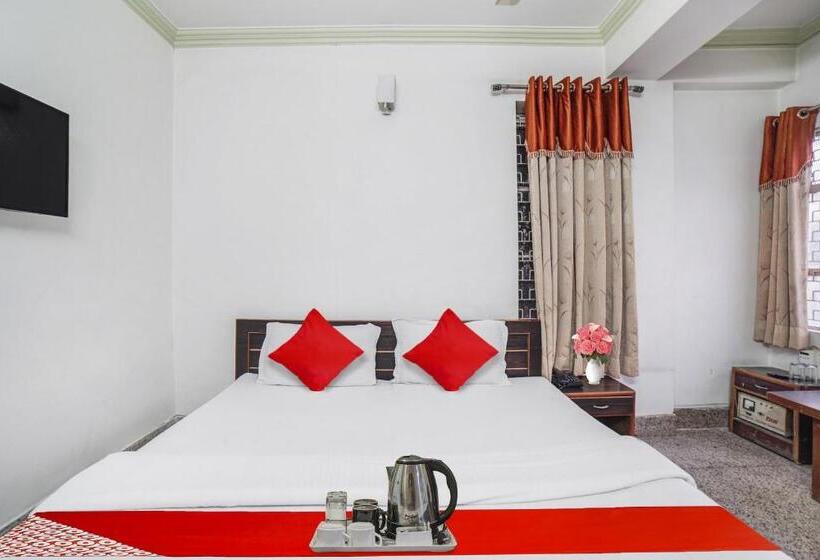 Oyo Flagship Hotel Naveen