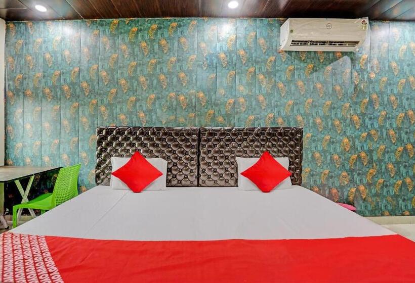 Oyo Flagship K1 Hotel And Restaurant