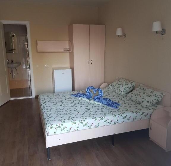 Pension (Hôtel basse catégorie) гостевой дом Pearl By The Sea