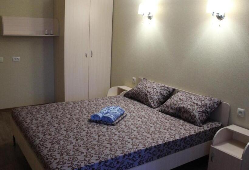 Pension (Hôtel basse catégorie) гостевой дом Pearl By The Sea