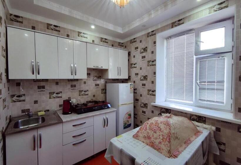 پانسیون Guest House Adimi