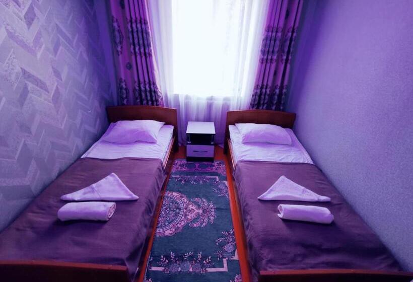 پانسیون Guest House Adimi