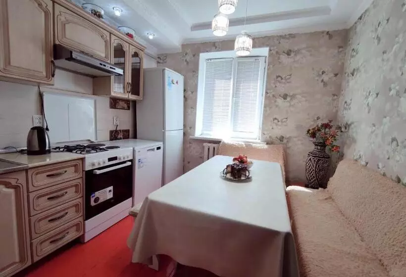 پانسیون Guest House Adimi