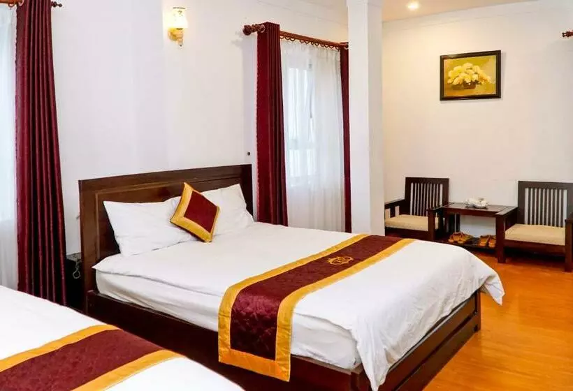 Tâm Dung Hotel Standard Quad