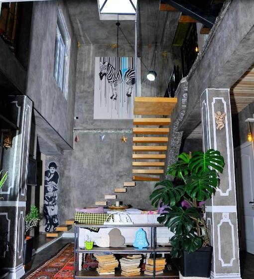 هاستل Art House Sweet Home