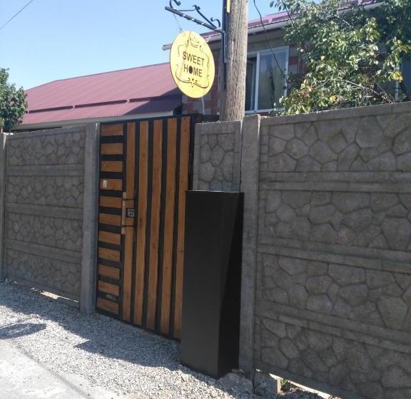 هاستل Art House Sweet Home