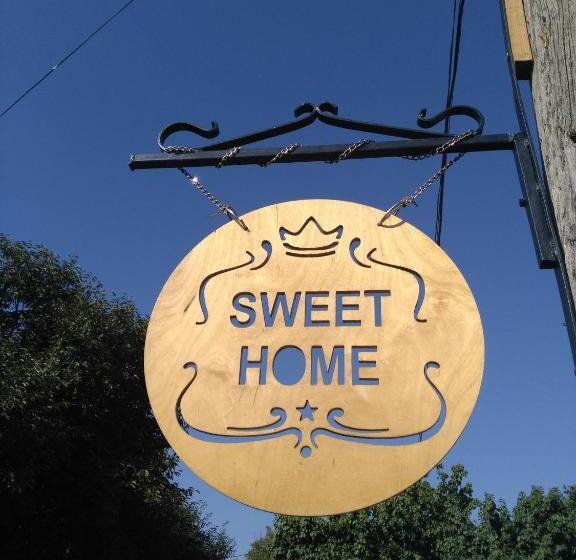 هاستل Art House Sweet Home
