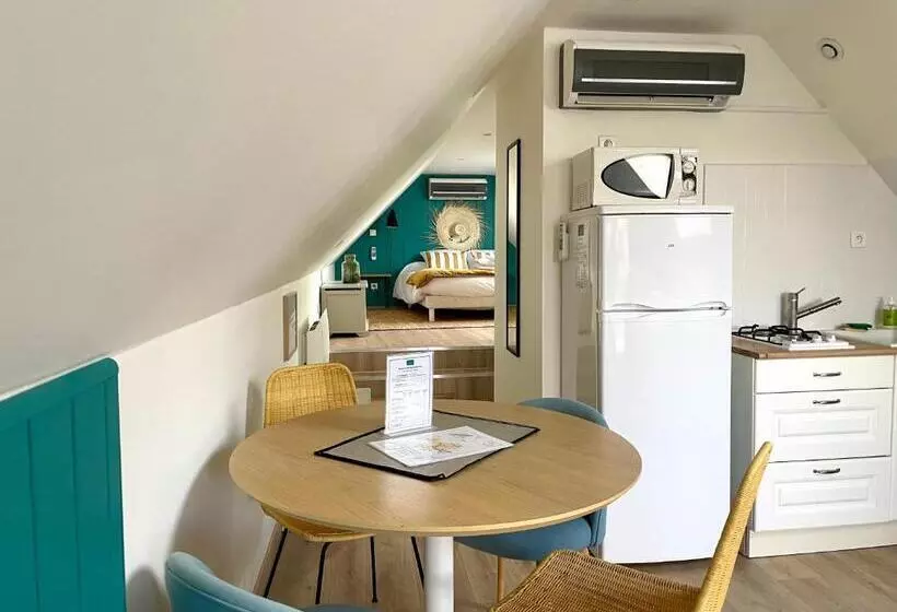 Aamiaismajoitus (B&B) Appartement Avec Piscine De La Croix