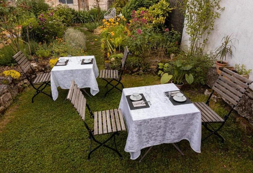 تختخواب و صبحانه Clos Des Moulins