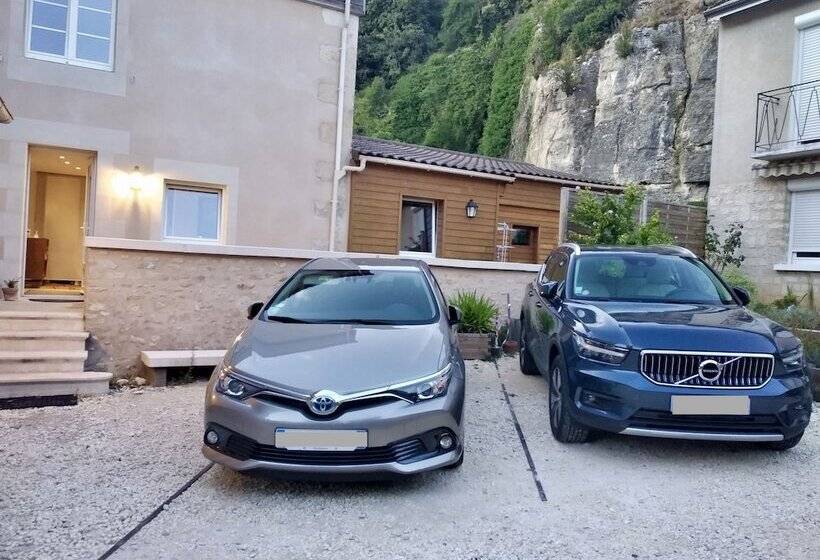 تختخواب و صبحانه Clos Des Moulins