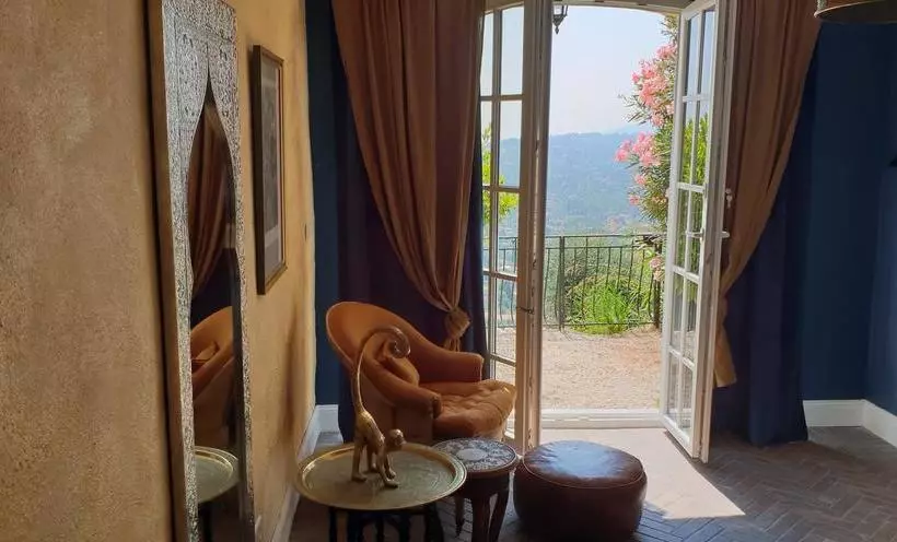 ベッドアンドブレックファースト Villa Juli Guesthouse