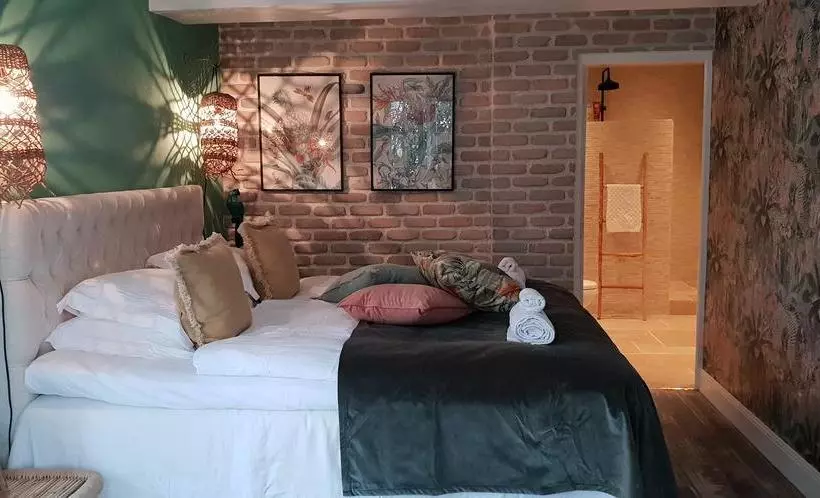 ベッドアンドブレックファースト Villa Juli Guesthouse