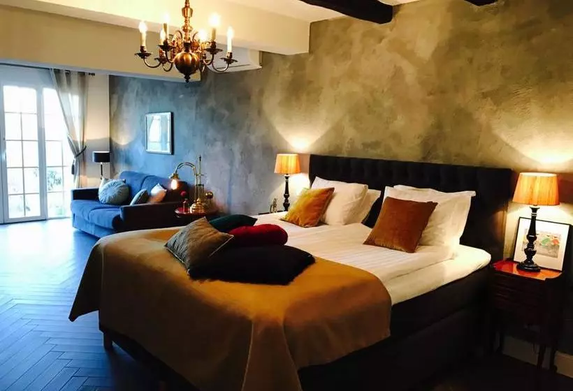 ベッドアンドブレックファースト Villa Juli Guesthouse