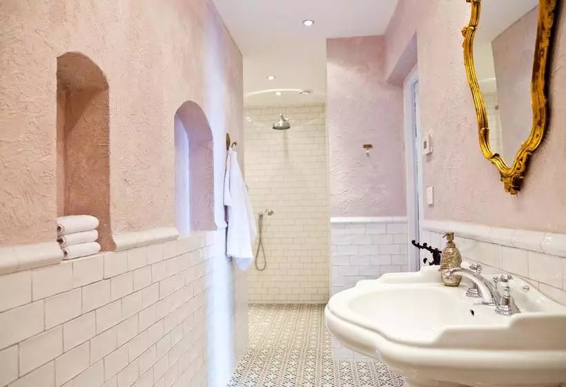 ベッドアンドブレックファースト Villa Juli Guesthouse