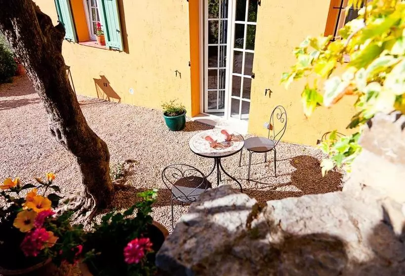 ベッドアンドブレックファースト Villa Juli Guesthouse