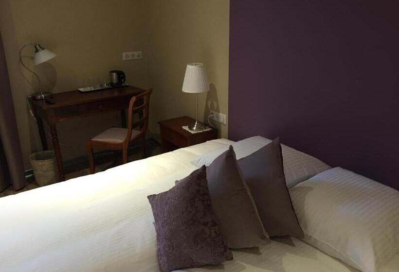 هتل Auberge Le Meisenberg