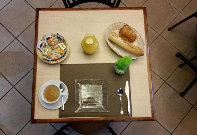 בית מלון כפרי Hostellerie Des Colonnes