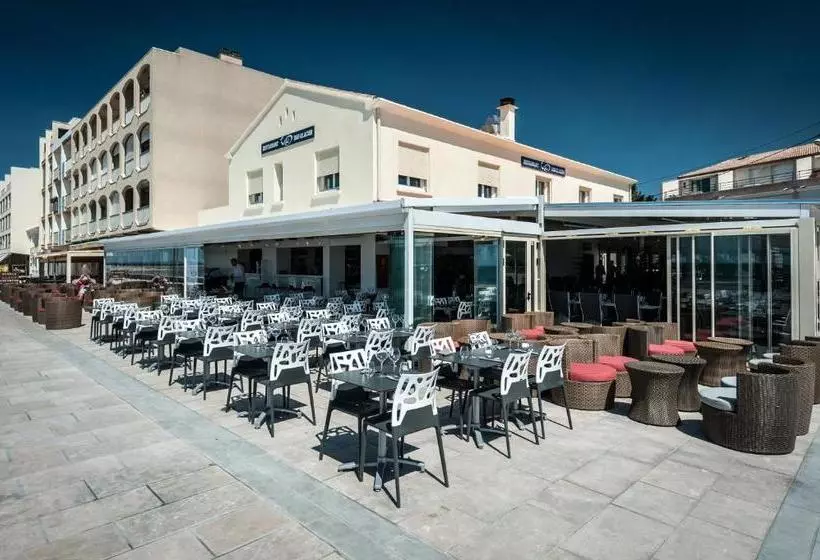 ホテル Hôtel Restaurant Le Voilis