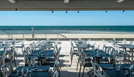 ホテル Hôtel Restaurant Le Voilis