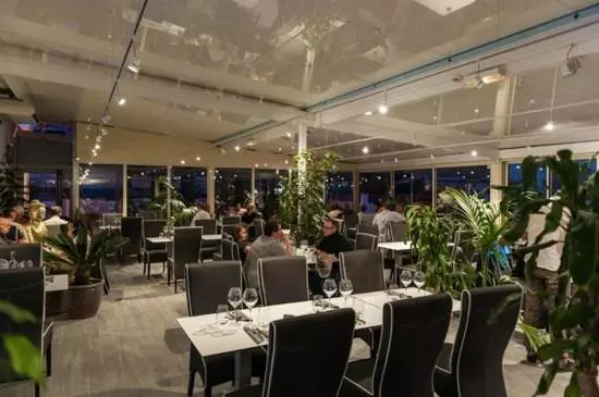 ホテル Hôtel Restaurant Le Voilis