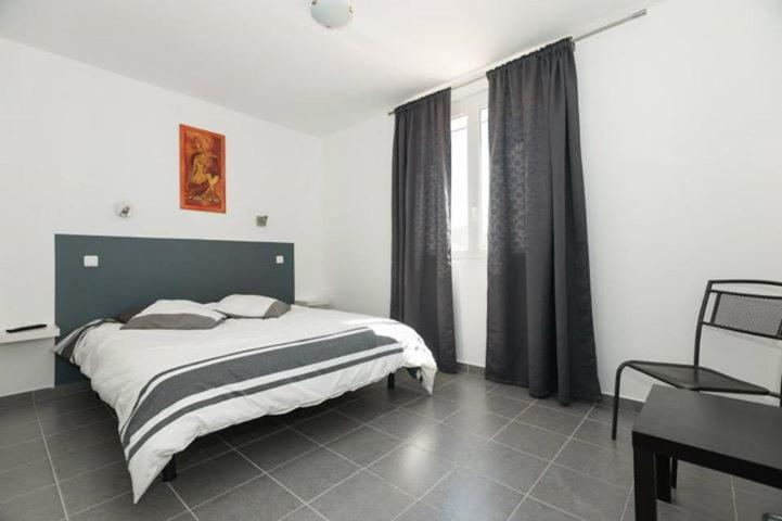 בית מלון כפרי Hôtel Restaurant Le Voilis