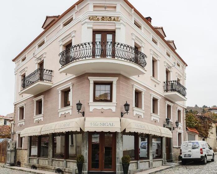 호텔 Vila Sigal Korce