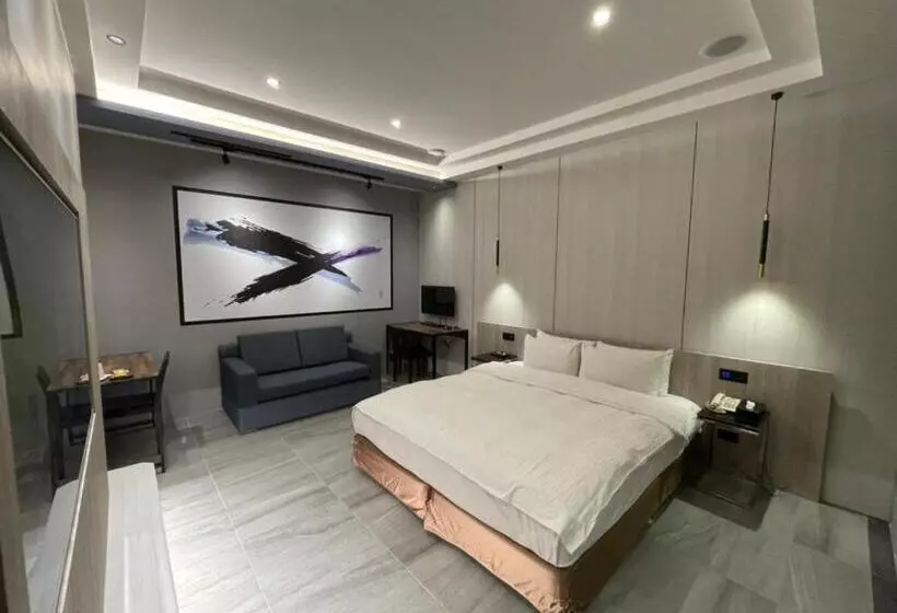 Minimalist Fashion Motel