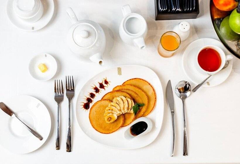 Blackwood Hotel And Apartments