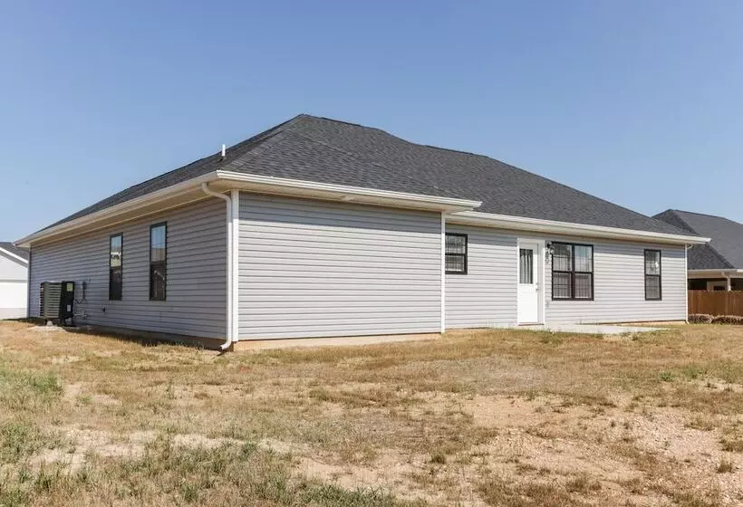 Charming St Robert Home Near Downtown Waynesville!