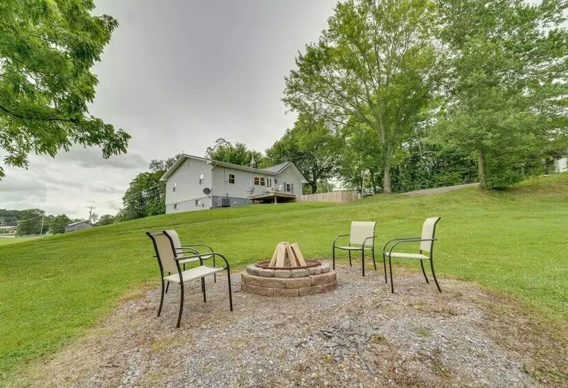 Countryside Hideaway In Greeneville W/ Fire Pit!