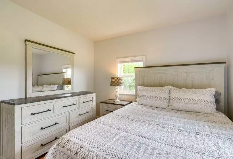 Countryside Hideaway In Greeneville W/ Fire Pit!