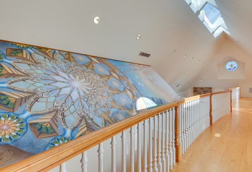 Cozy Fairfield Countryside Retreat With Patio!