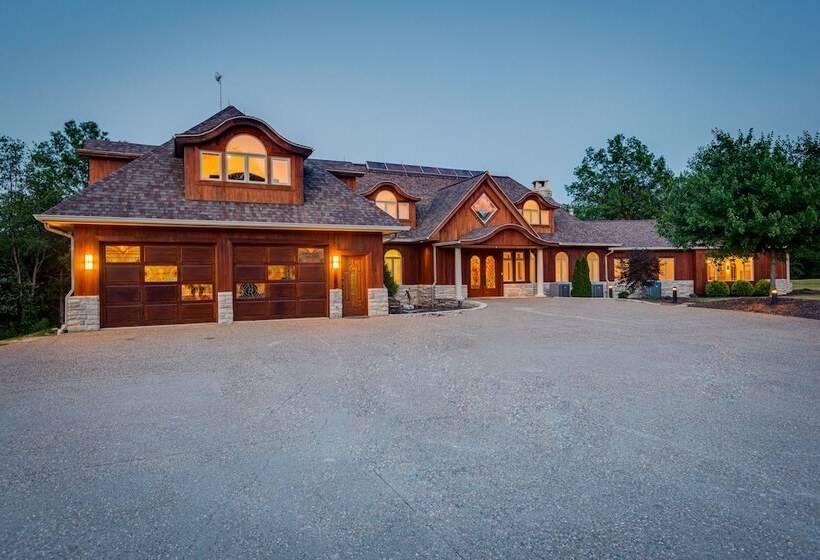 Cozy Fairfield Countryside Retreat With Patio!