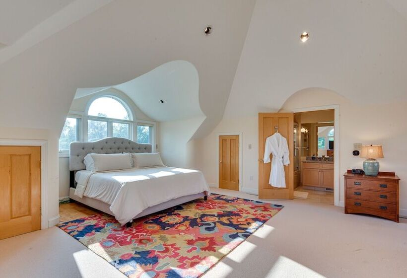 Cozy Fairfield Countryside Retreat With Patio!