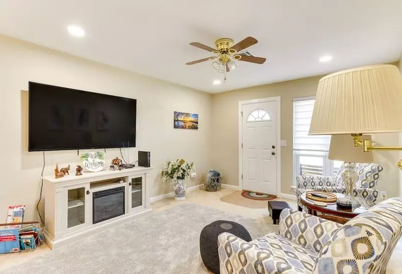 Cozy Oklahoma Retreat W/ Covered Patio & Gas Grill