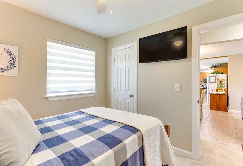 Cozy Oklahoma Retreat W/ Covered Patio & Gas Grill