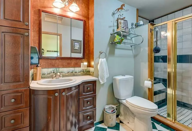 Cozy Wisconsin Retreat W/ Deck, Grill & Fire Pit!