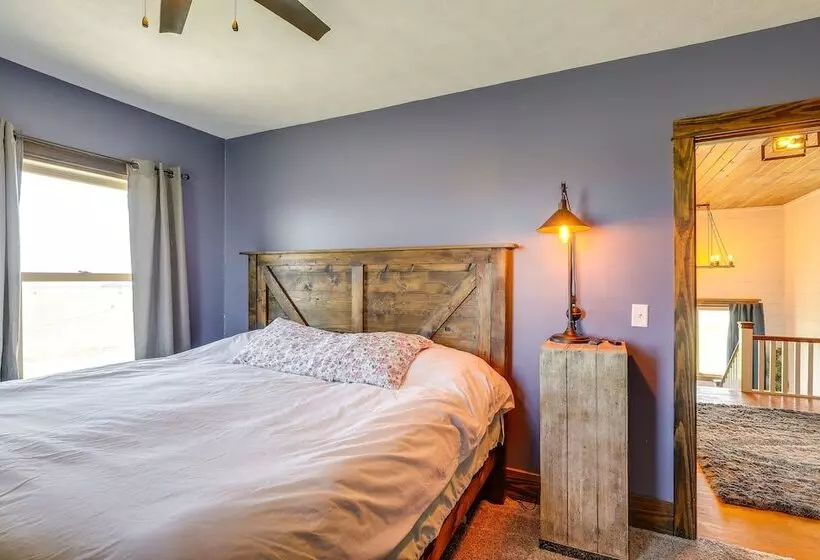 Family Friendly Seward Home W/ Sauna & Pool!