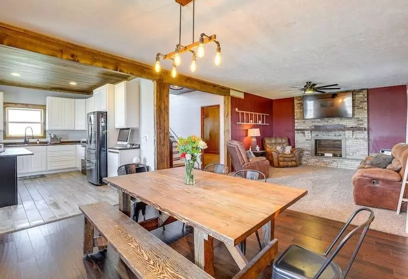 Family Friendly Seward Home W/ Sauna & Pool!