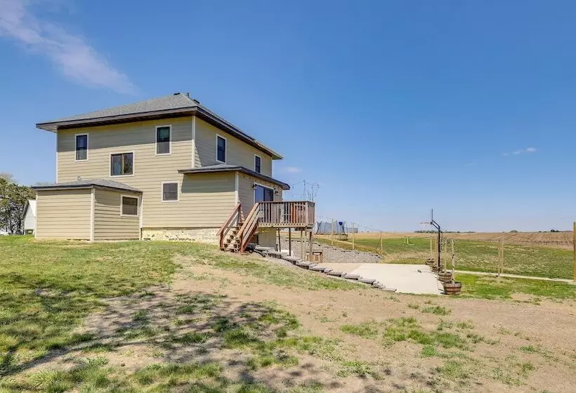 Family Friendly Seward Home W/ Sauna & Pool!