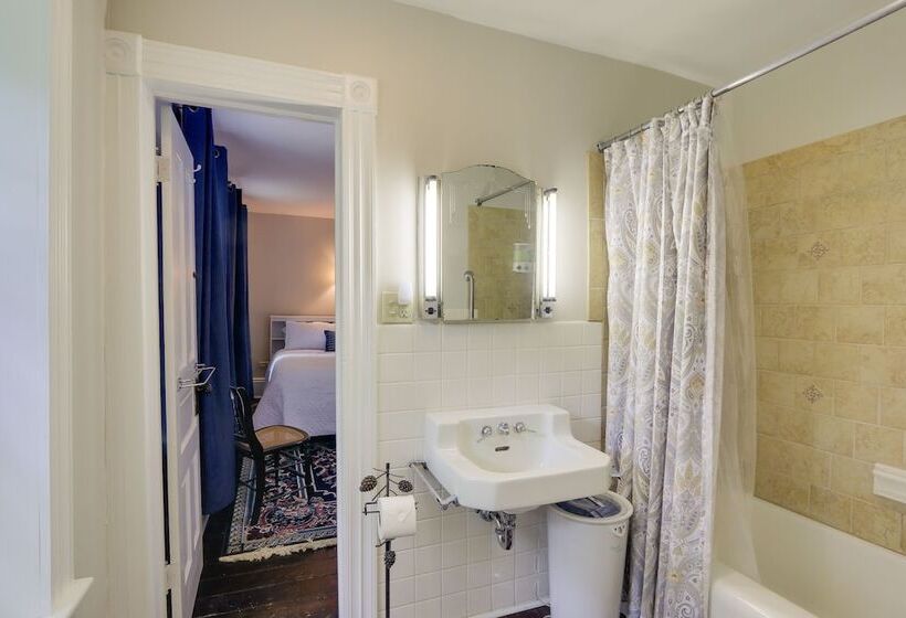 Historic Home On Farm, 15 Mi To Williamsport!