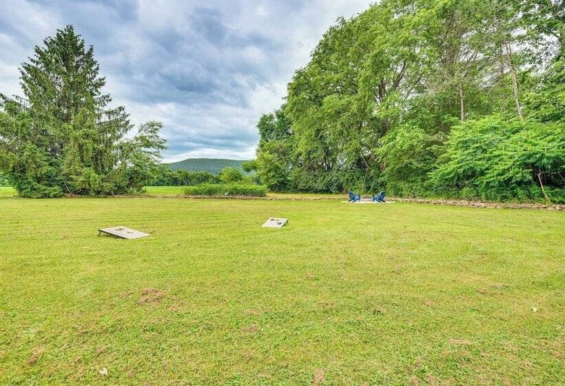 Historic Home On Farm, 15 Mi To Williamsport!