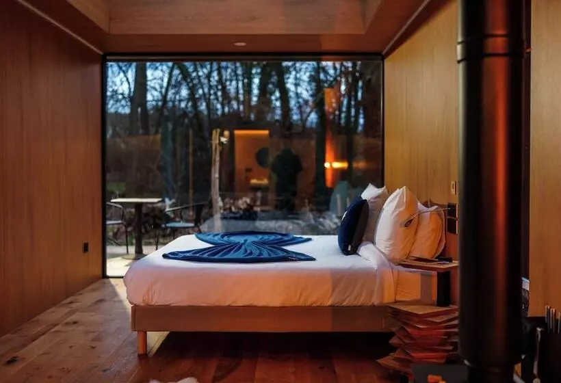 ホテル Bleu Minuit La Source