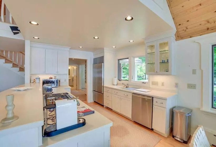 Lakefront Michigan Retreat W/ Private Dock